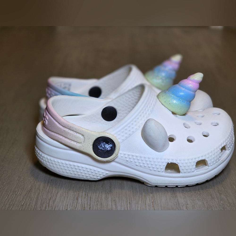 CROCS Pink and White Unicorn 7C